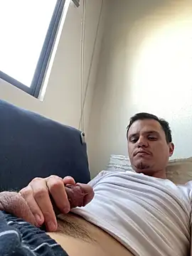 Snapshot of stevego94 chatting on 02/14/25, 11:31 stevego94 online show from 02/14/25, 11:31