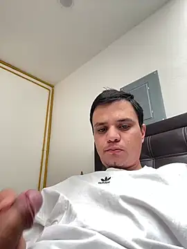 Snapshot of stevego94 chatting on 02/26/25, 09:27 stevego94 online show from 02/26/25, 09:27