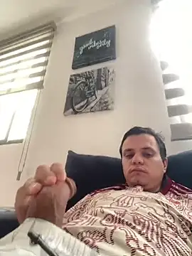 Snapshot of stevego94 chatting on 03/20/25, 04:42 stevego94 online show from 03/20/25, 04:42