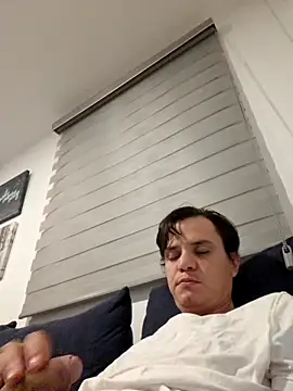 Snapshot of stevego94 chatting on 10/11/25, 08:57 stevego94 online show from 10/11/25, 08:57