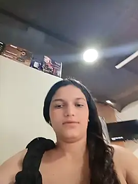 girl milk1 online show from 10/26/25, 10:04