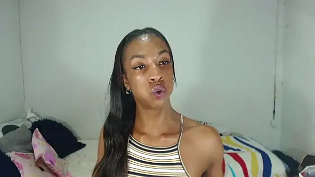 Snapshot of JessicaEbony chatting on 10/21/25, 12:44 JessicaEbony online show from 10/21/25, 12:44