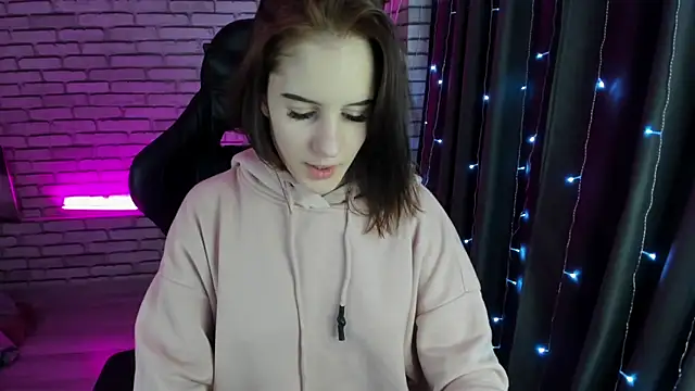 Tonya Gray online show from 01/02/25, 04:30