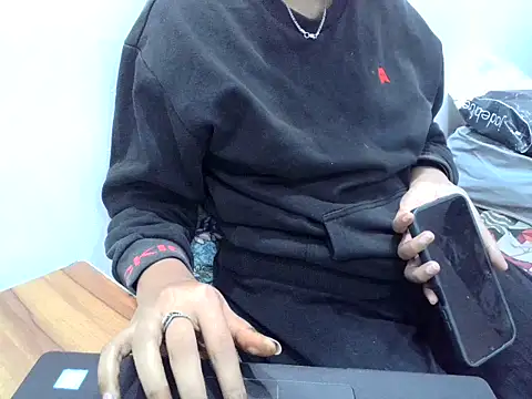 DOLL CUTY online show from 11/11/25, 04:29