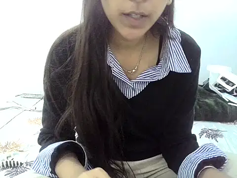 DOLL CUTY online show from 11/26/25, 04:19