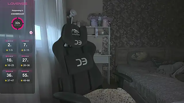 kate8ketee8 online show from 10/28/25, 12:09