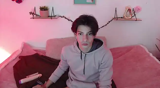 Apolo Hidalgo01 online show from 12/24/24, 01:06