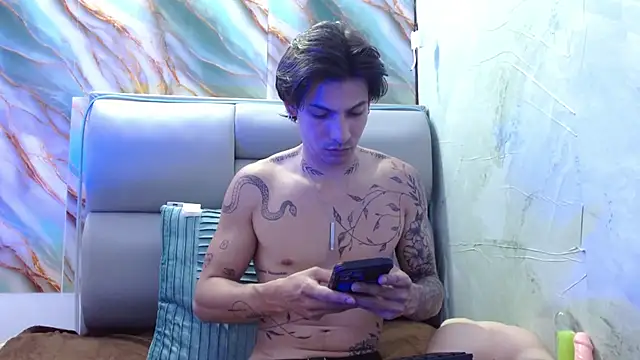 Apolo Hidalgo01 online show from 02/22/25, 04:51