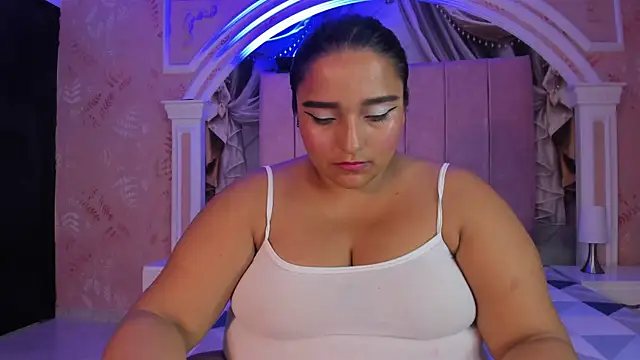Snapshot of celeste_milk_ chatting on 01/10/25, 02:14 celeste milk online show from 01/10/25, 02:14
