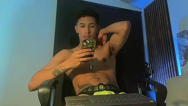 Snapshot of rafael_stone chatting on 03/07/25, 03:40 rafael stone online show from 03/07/25, 03:40