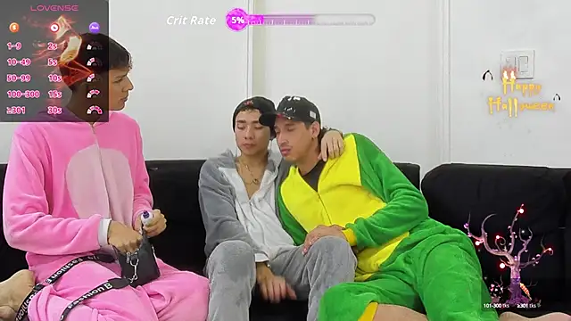 StrawwBoys online show from 10/25/25, 10:45