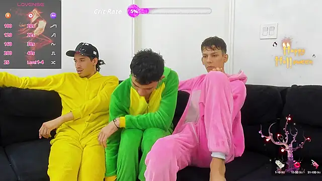 StrawwBoys online show from 11/07/25, 10:48