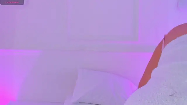 mary suarez online show from 10/04/25, 04:10