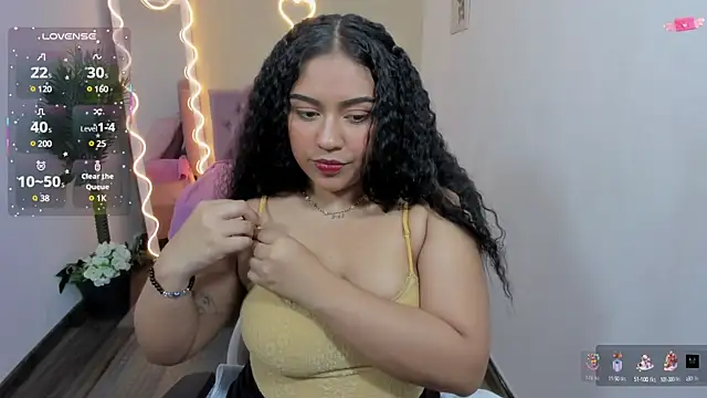 Snapshot of kendra_tay chatting on 02/06/25, 03:59 kendra tay online show from 02/06/25, 03:59