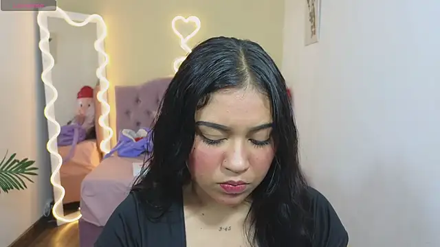 Snapshot of kendra_tay chatting on 03/07/25, 03:19 kendra tay online show from 03/07/25, 03:19