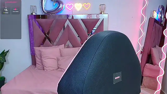 Snapshot of kendra_tay chatting on 10/29/25, 03:31 kendra tay online show from 10/29/25, 03:31