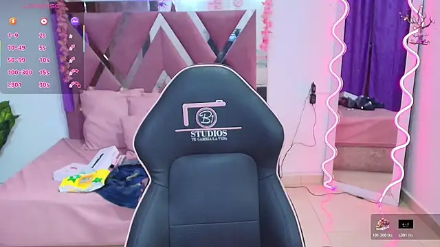 Snapshot of kendra_tay chatting on 11/14/25, 03:16 kendra tay online show from 11/14/25, 03:16