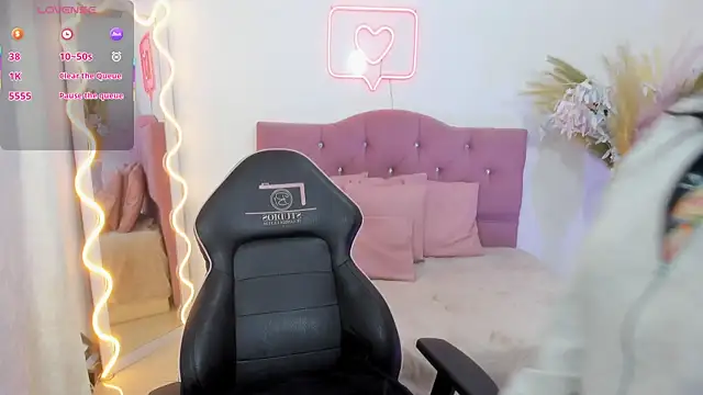 Snapshot of kendra_tay chatting on 11/29/25, 03:09 kendra tay online show from 11/29/25, 03:09