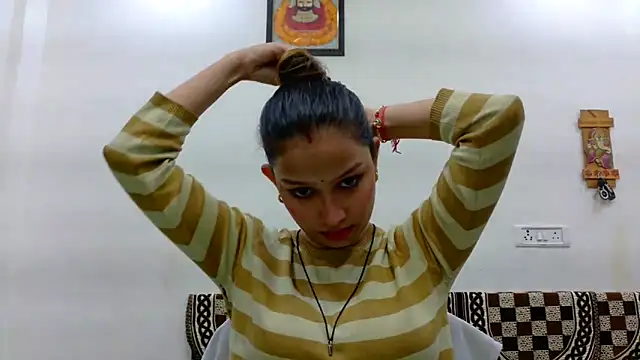 Aleena Rai online show from 10/08/25, 07:44