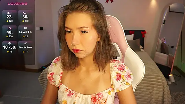 Snapshot of LinaSiren chatting on 12/29/24, 03:22 LinaSiren online show from 12/29/24, 03:22