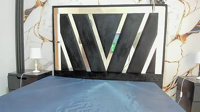 KarinaSimonz online show from 10/12/25, 03:00