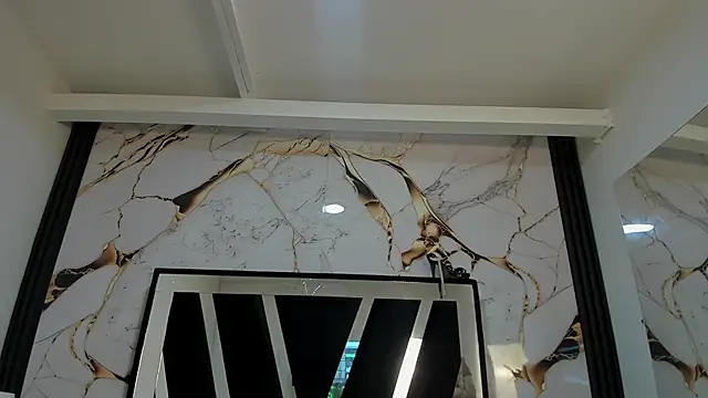 KarinaSimonz online show from 10/21/25, 07:14