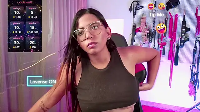 Megaan Greey online show from 09/18/25, 07:38