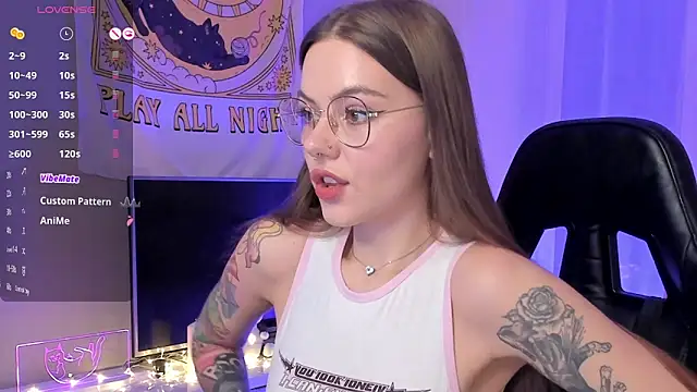 Marta May  online show from 01/28/25, 07:53