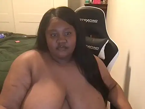 explosivekitty69 online show from 11/04/25, 06:23