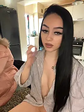 Gya Rue online show from 03/05/25, 12:22