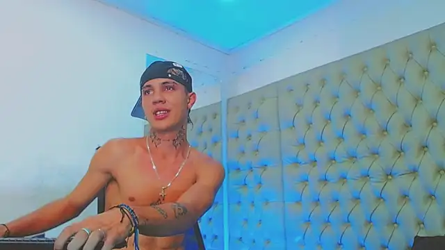 HannibalLester online show from 01/26/25, 03:58