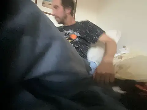 Snapshot of mackshaft4711 chatting on 01/07/25, 07:49 mackshaft4711 online show from 01/07/25, 07:49