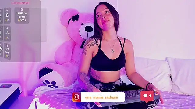 Snapshot of sadashi_moon_ chatting on 10/19/25, 01:06 sadashi moon online show from 10/19/25, 01:06