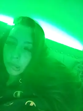 Snapshot of sadashi_moon_ chatting on 11/09/25, 06:33 sadashi moon online show from 11/09/25, 06:33