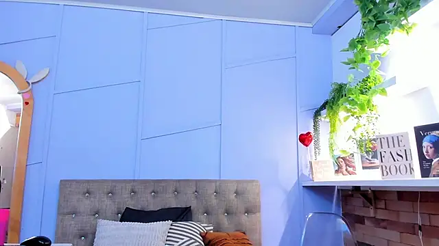 nathalie rossel online show from 10/30/25, 08:09