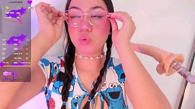 emma smile online show from 01/29/25, 12:02