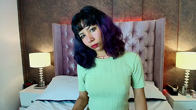 Akane Uwu online show from 02/10/25, 12:29