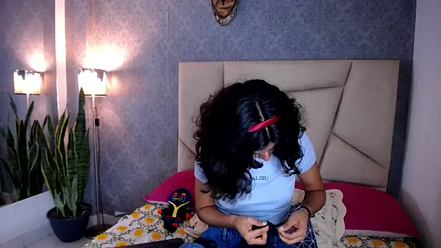 Akane Uwu online show from 09/16/25, 02:07