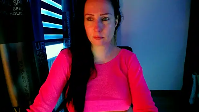 Snapshot of Sebriena chatting on 02/18/25, 10:16 Sebriena online show from 02/18/25, 10:16