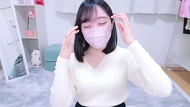 Snapshot of Yurie_ chatting on 12/07/24, 02:09 Yurie  online show from 12/07/24, 02:09