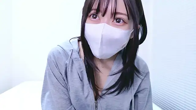 Snapshot of Yurie_ chatting on 09/13/25, 02:17 Yurie  online show from 09/13/25, 02:17