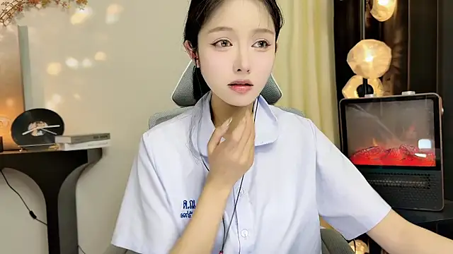 xiaodaibabyy online show from 02/05/25, 02:05