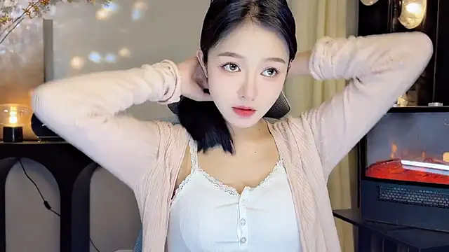 xiaodaibabyy online show from 02/10/25, 01:22