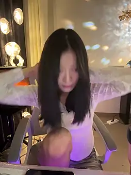 xiaodaibabyy online show from 02/21/25, 04:59