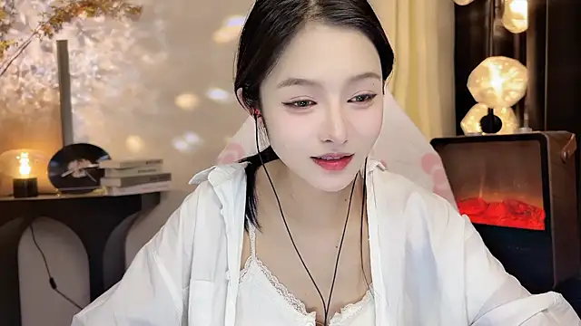 xiaodaibabyy online show from 02/24/25, 04:26