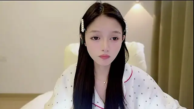 xiaodaibabyy online show from 10/29/25, 01:35