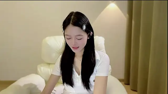 xiaodaibabyy online show from 10/30/25, 06:37