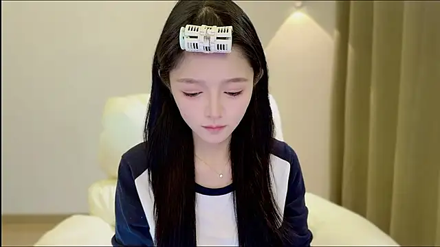 xiaodaibabyy online show from 11/02/25, 01:46