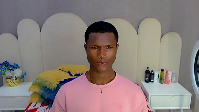 Snapshot of joel_blackcock chatting on 10/14/25, 05:14 joel blackcock online show from 10/14/25, 05:14