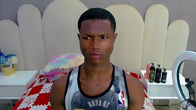 Snapshot of joel_blackcock chatting on 10/29/25, 03:03 joel blackcock online show from 10/29/25, 03:03